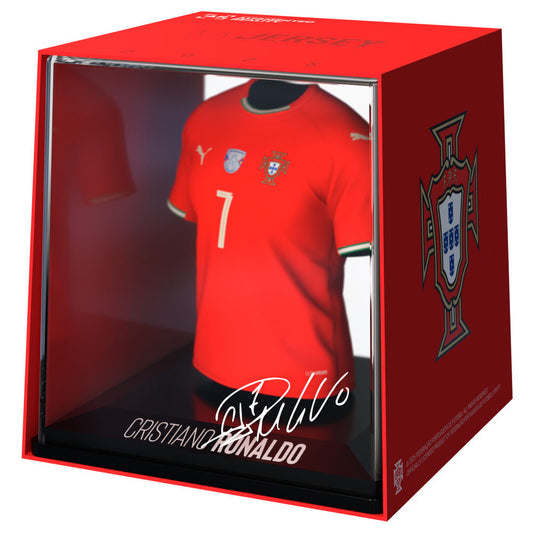 Cristiano Ronaldo #7 Portugal, μίνι φανέλα μπροστά σε κόκκινο κουτί με υπογραφή
